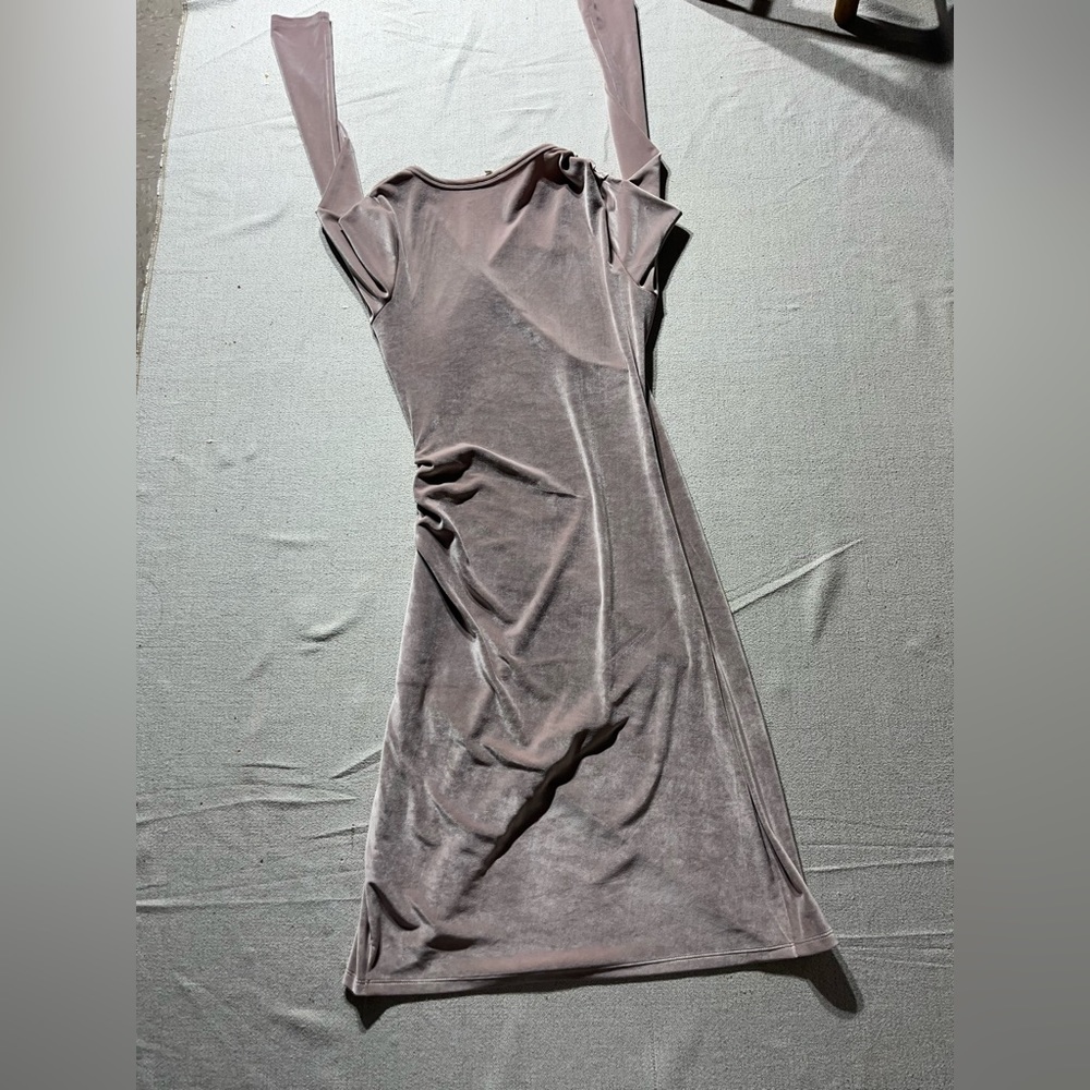 Aritzia Wilfred Free Klum Blush Pink Velvet Faux Wrap Longsleeve Dress large - Picture 9 of 15